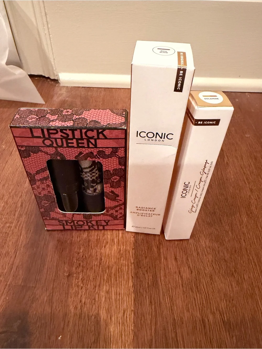 ICONIC London Radiance Boosting Primer & Golden Highlighter Stick - Gold